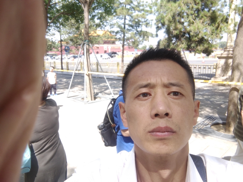 刘红兵的第一张照片--汕头相亲服务中心