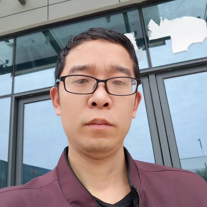 眼镜的第一张照片--汕头相亲服务中心
