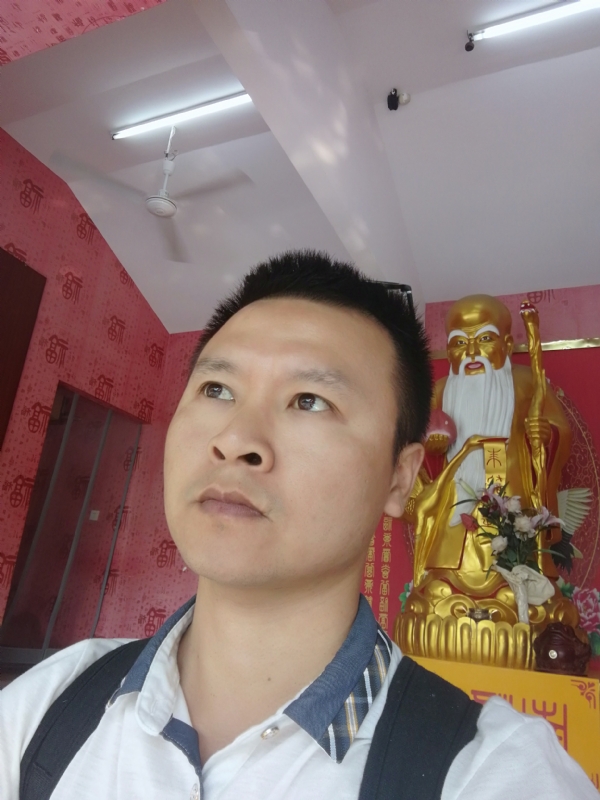 WAR的第一张照片--汕头相亲服务中心