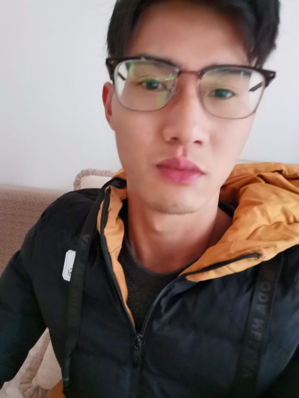 信念坚定始终如一的第一张照片--汕头相亲服务中心