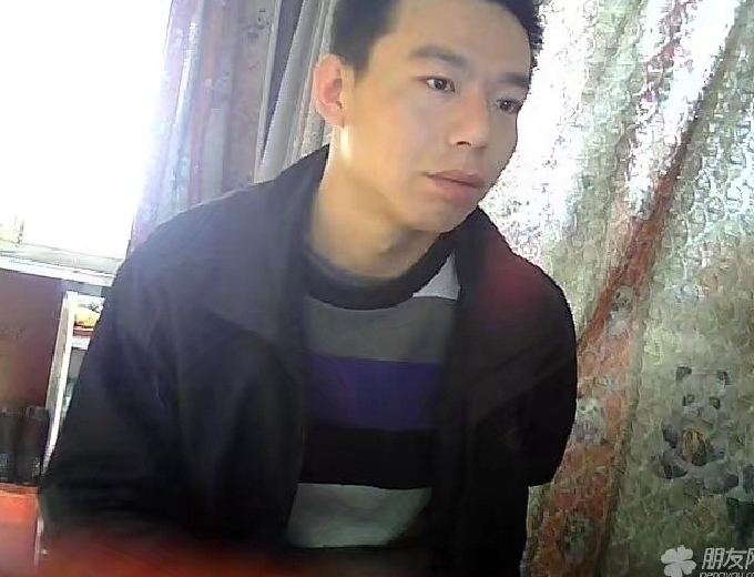向钱奔跑的第一张照片--汕头相亲服务中心