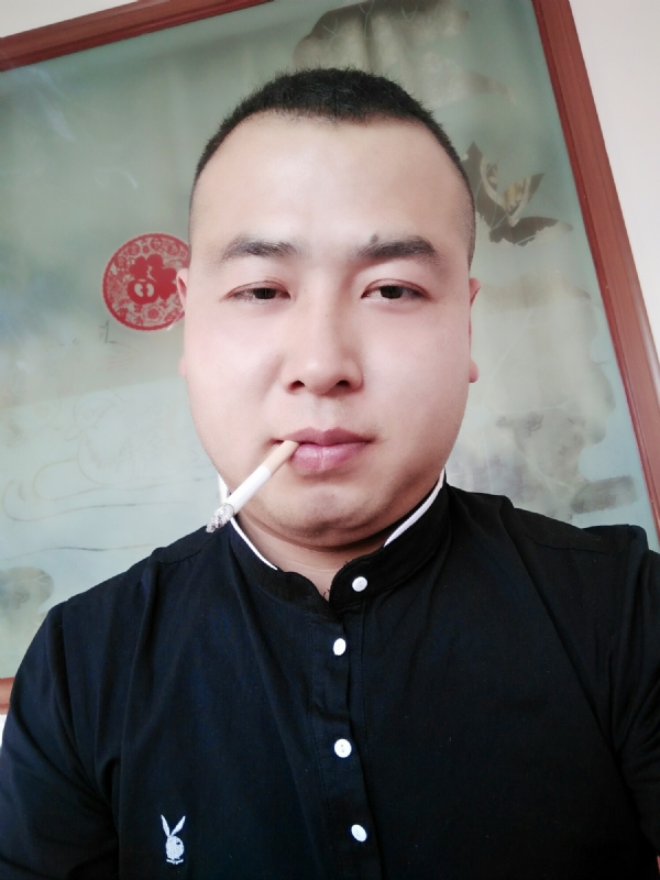 贰爺的第一张照片--汕头相亲服务中心