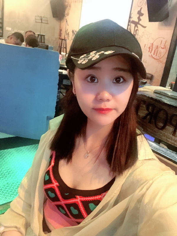 沐秋的第一张照片--汕头相亲服务中心