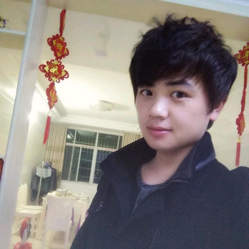 凤凰机器人卡卡老师的第一张照片--汕头相亲服务中心