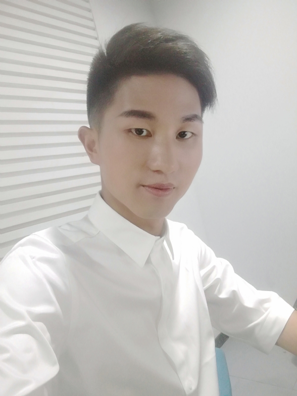 MrLi的第一张照片--汕头相亲服务中心