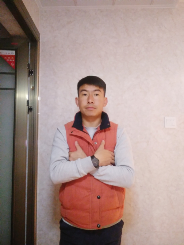 石林小伙的第一张照片--汕头相亲服务中心