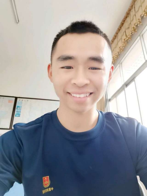 超超的第一张照片--汕头相亲服务中心