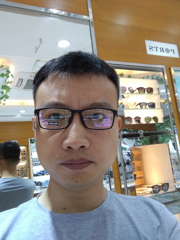 冰羽蓝的第一张照片--汕头相亲服务中心
