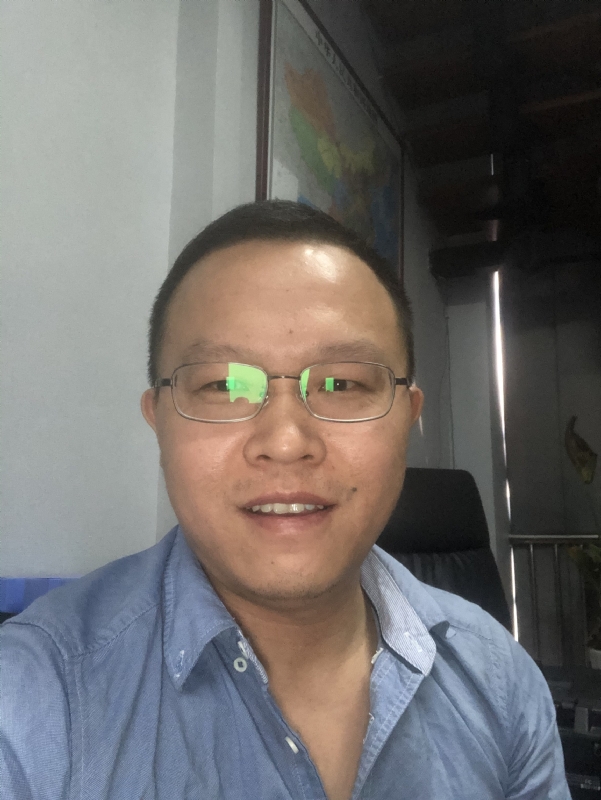 小吴的第一张照片--汕头相亲服务中心