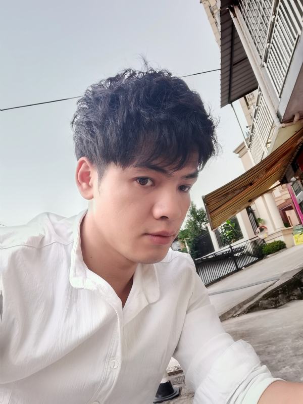 幕后老板的第一张照片--汕头相亲服务中心
