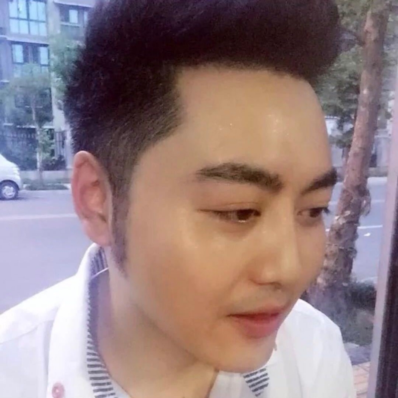 加油吧少年的第一张照片--汕头相亲服务中心