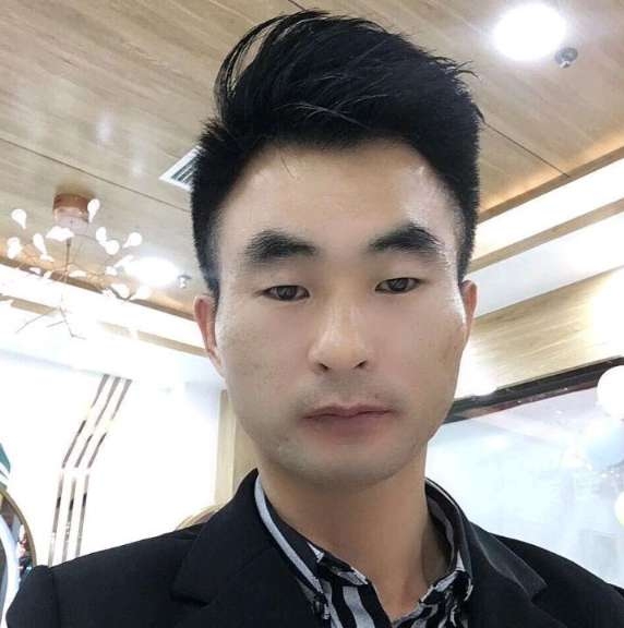 情系半生的第一张照片--汕头相亲服务中心