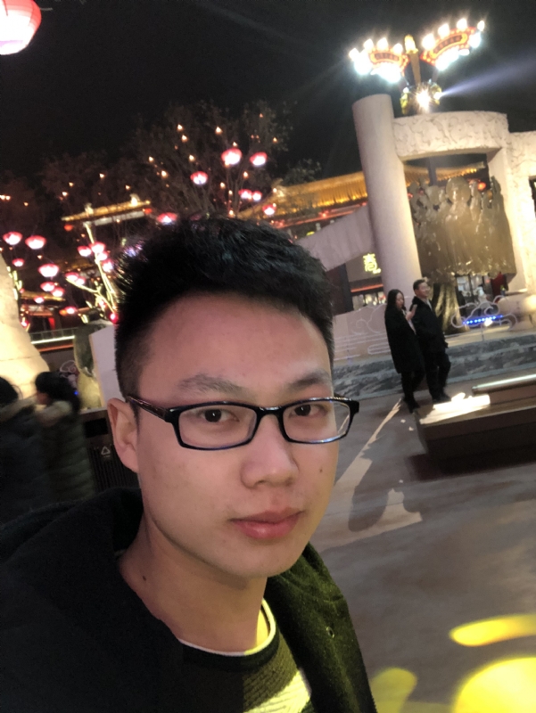吃葡萄不吐葡萄皮的第二张照片--汕头相亲服务中心