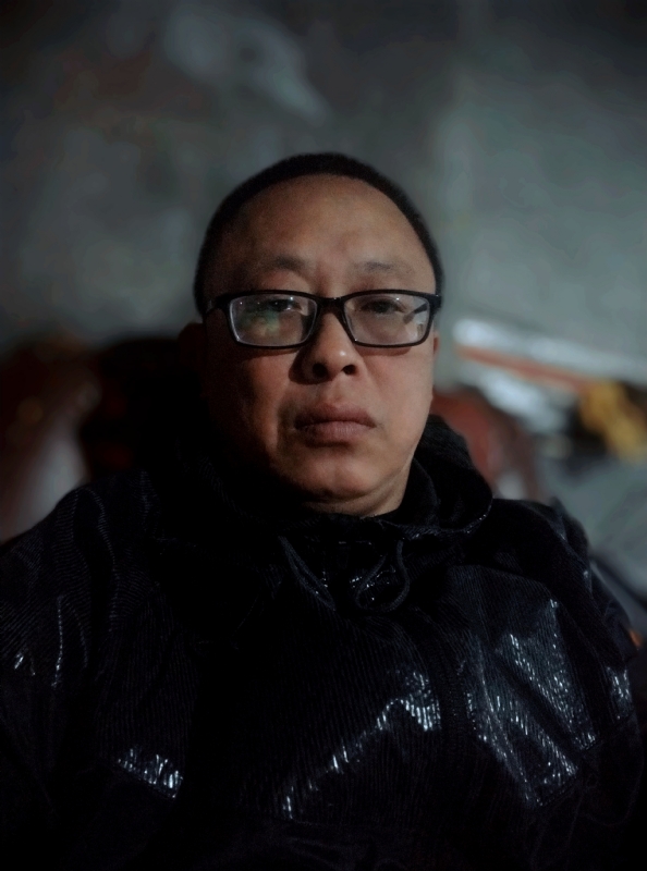 不要激动的第三张照片--汕头相亲服务中心