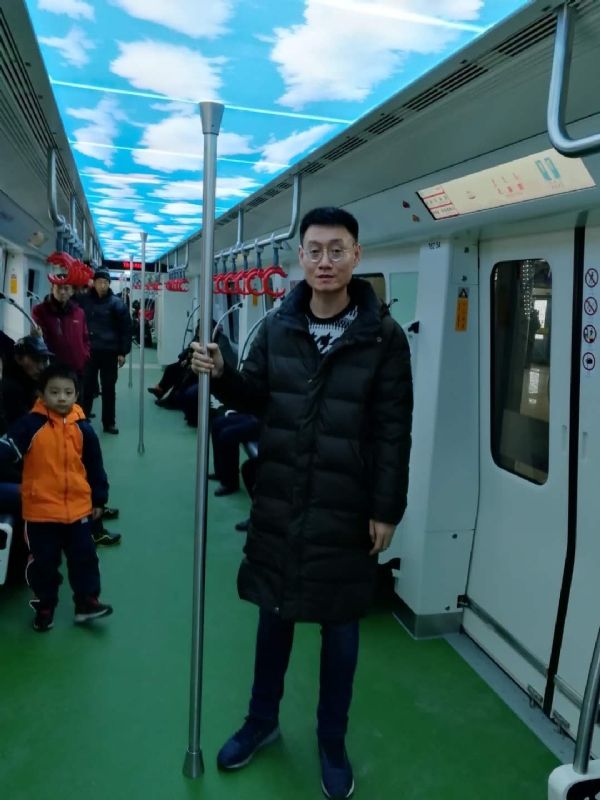 朱利安的第一张照片--汕头相亲服务中心