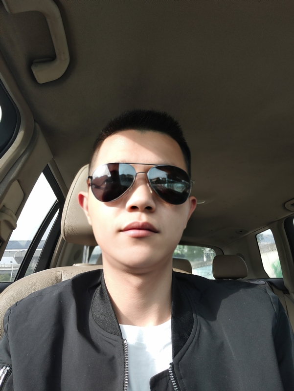葛先生的第二张照片--汕头相亲服务中心