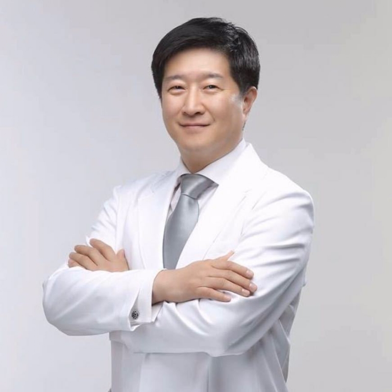 王伟的第一张照片--汕头相亲服务中心