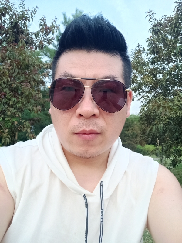 等风来的第二张照片--汕头相亲服务中心