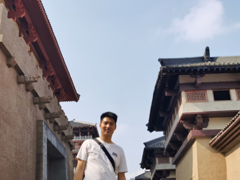 咸鱼不闲的第二张照片--汕头相亲服务中心