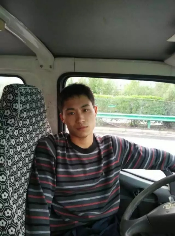 桦树林的第一张照片--汕头相亲服务中心