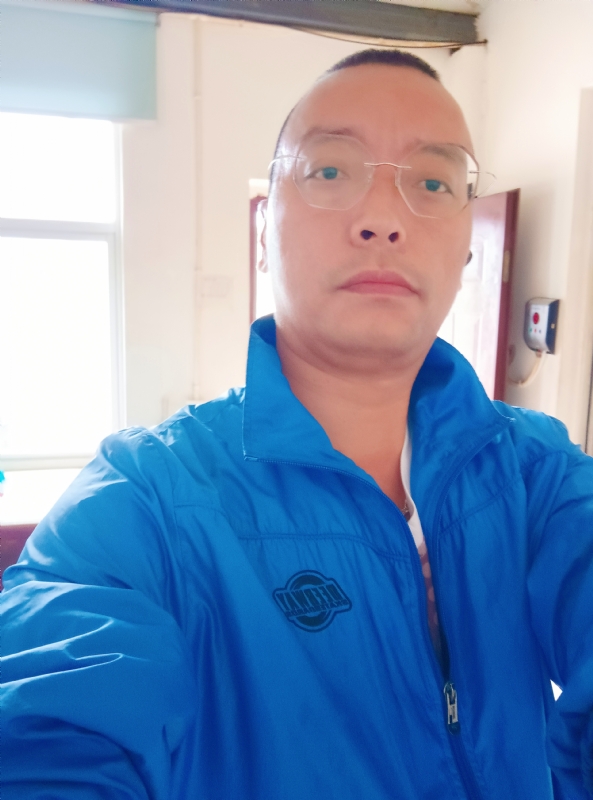 通海混混的第一张照片--汕头相亲服务中心