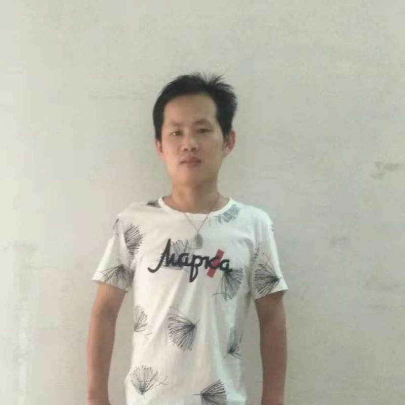 平平的第一张照片--汕头相亲服务中心
