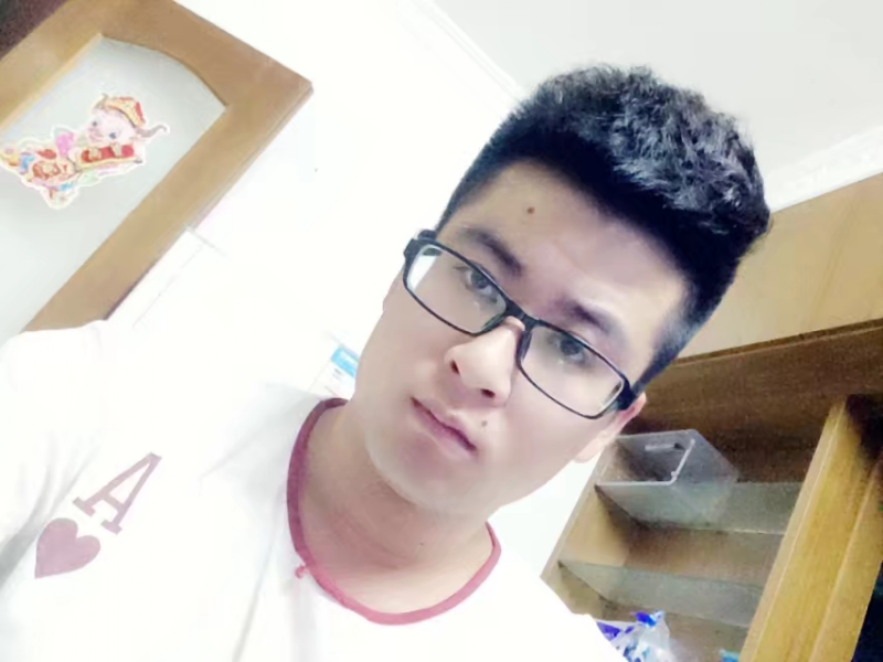 首席的第二张照片--汕头相亲服务中心