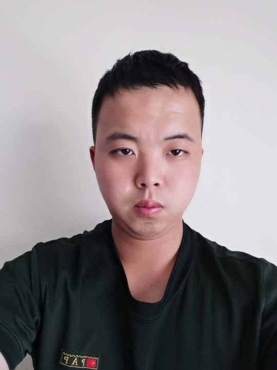 明月天涯的第一张照片--汕头相亲服务中心