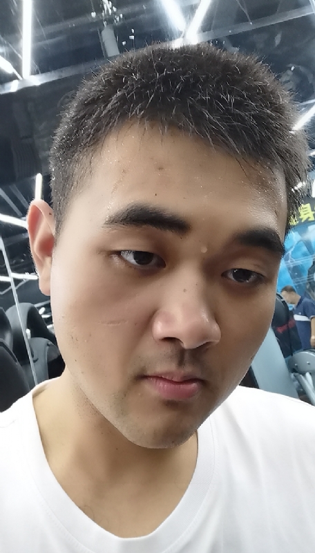 回眸一笑的第一张照片--汕头相亲服务中心