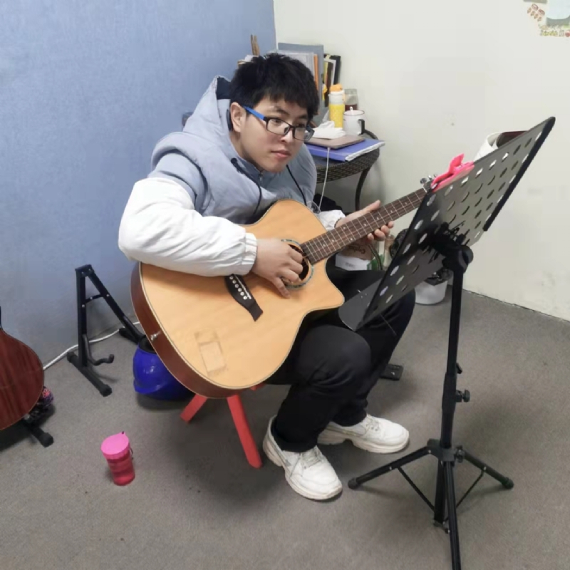 连城诀的第二张照片--汕头相亲服务中心
