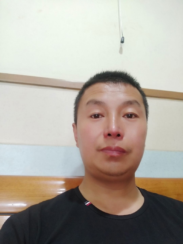 快乐的小鱼儿的第一张照片--汕头相亲服务中心