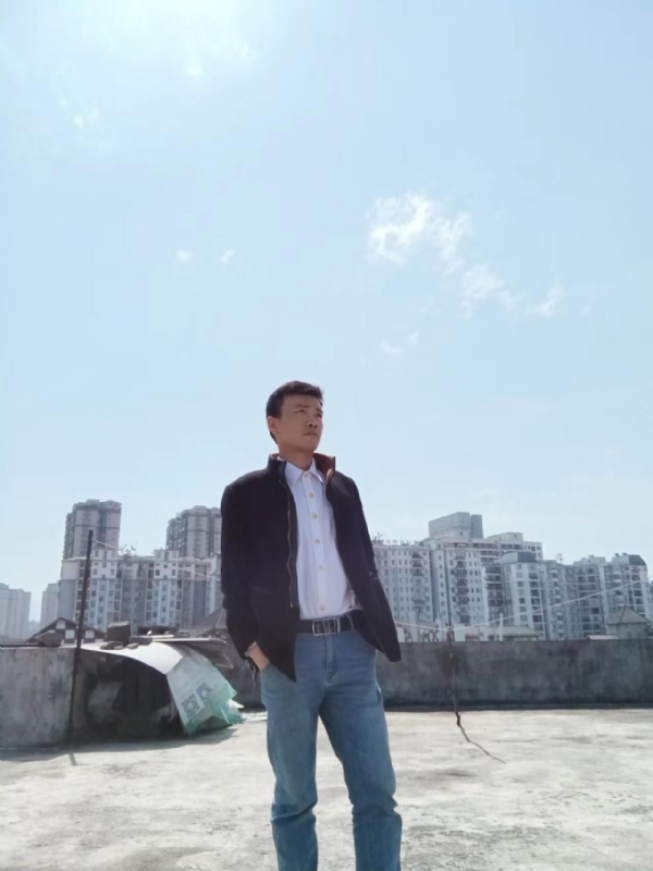 蓝色心情的第一张照片--汕头相亲服务中心