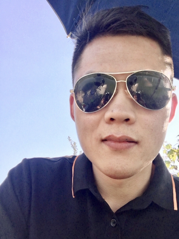 德鹏的第一张照片--汕头相亲服务中心