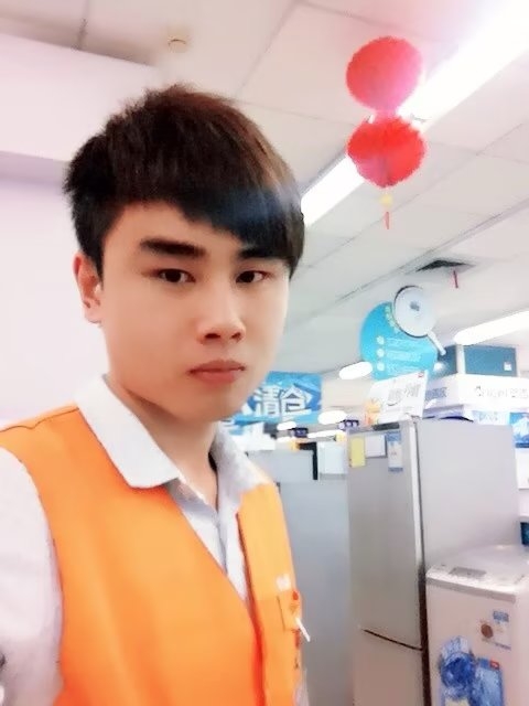 罗自强的第一张照片--汕头相亲服务中心
