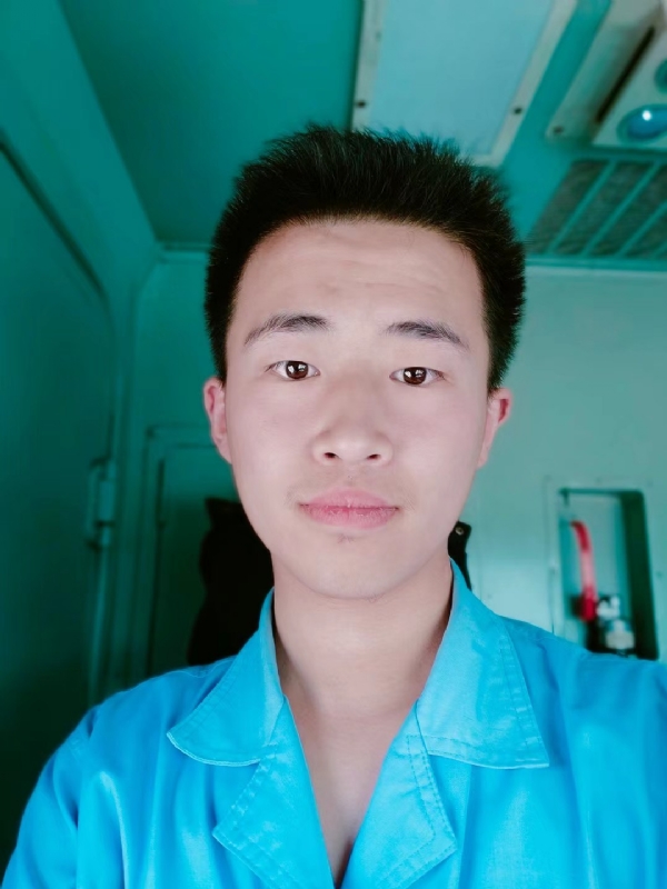生而为人的第一张照片--汕头相亲服务中心