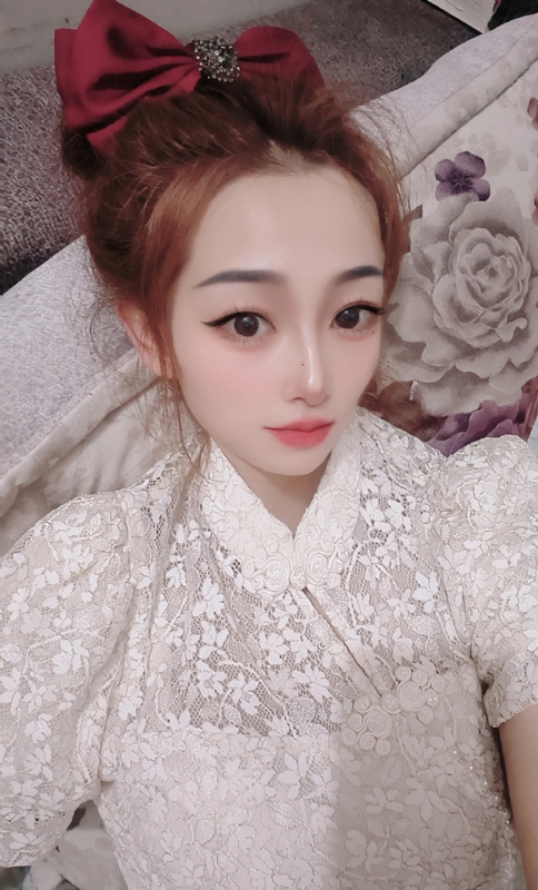 有缘千里来相会的第一张照片--汕头相亲服务中心