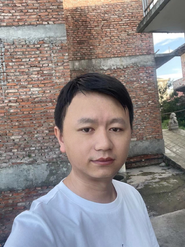 行人的第一张照片--汕头相亲服务中心