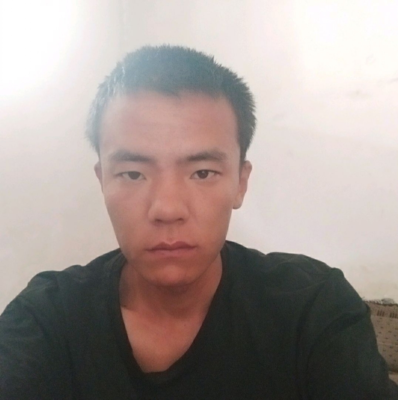哦哦的第一张照片--汕头相亲服务中心