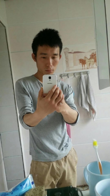 蔚蓝天空的第一张照片--汕头相亲服务中心