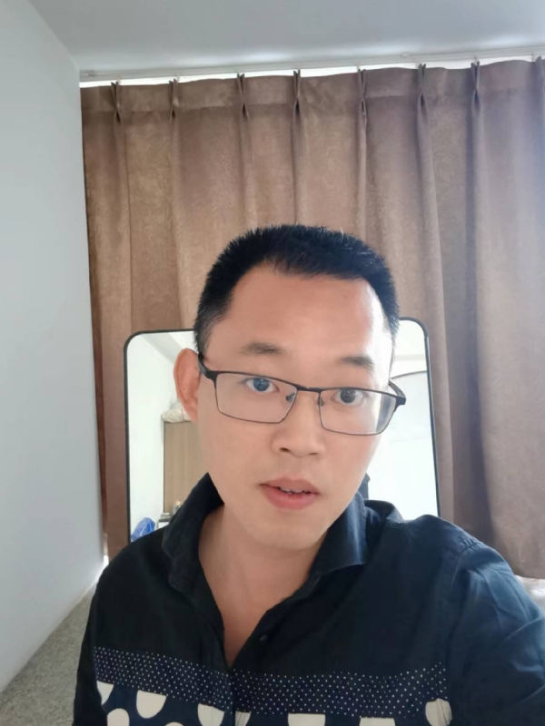 lips11的第一张照片--汕头相亲服务中心