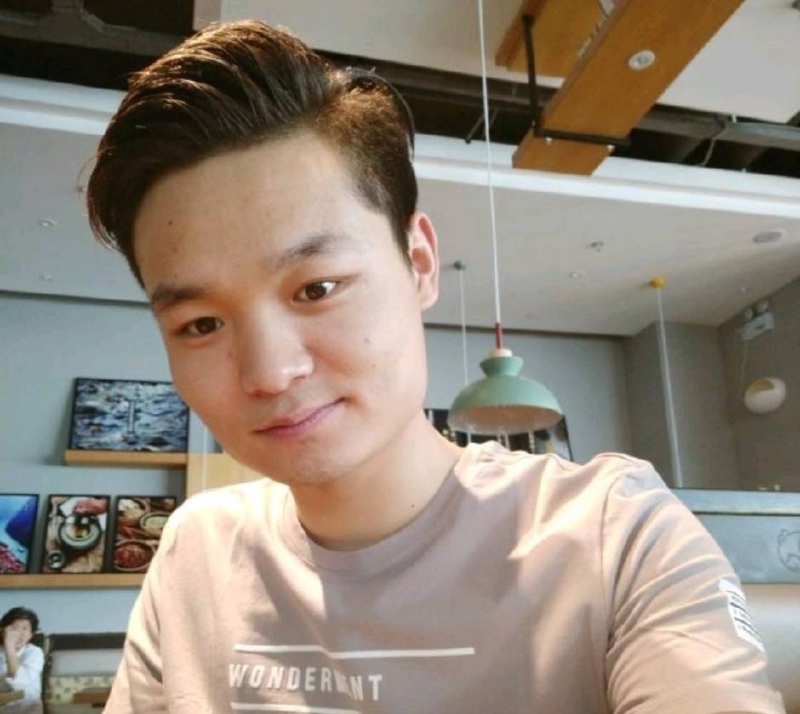 裴海洋的第一张照片--汕头相亲服务中心