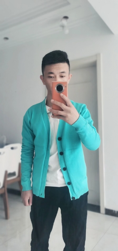 康荣振的第一张照片--汕头相亲服务中心