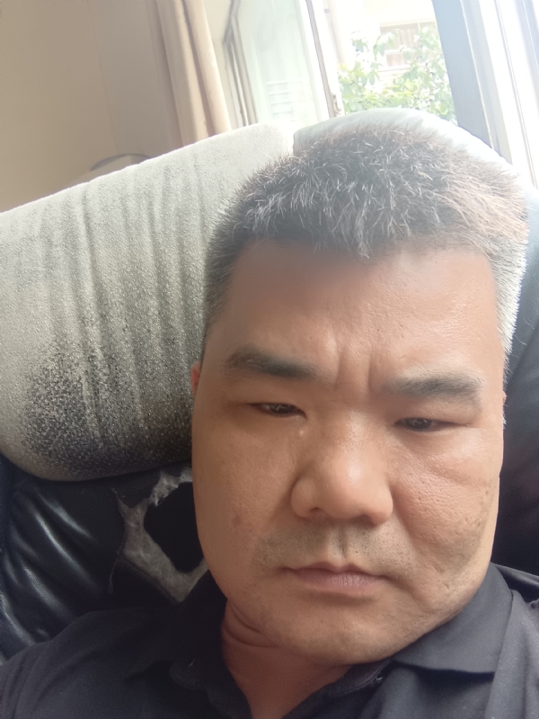路人的第一张照片--汕头相亲服务中心