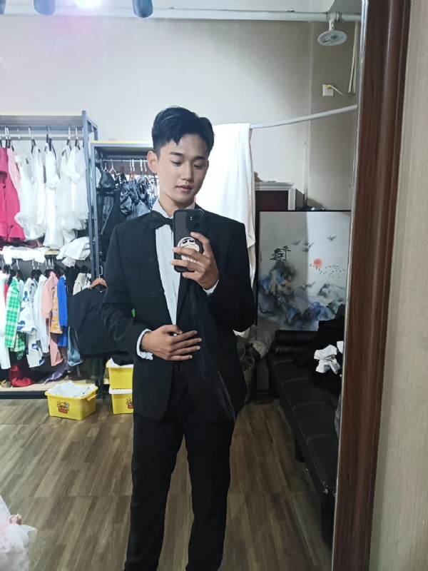 李梓宇的第一张照片--汕头相亲服务中心