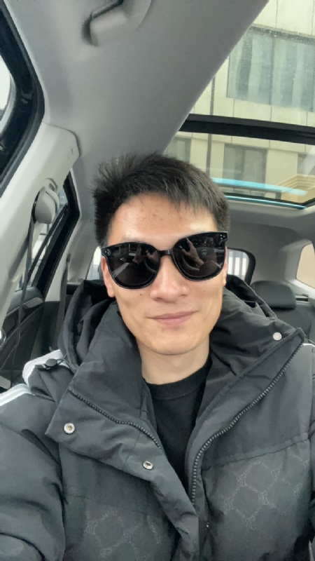 男孩的第一张照片--汕头相亲服务中心