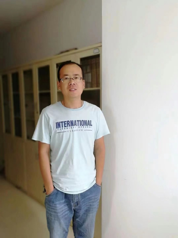 黄土麦田的第二张照片--汕头相亲服务中心