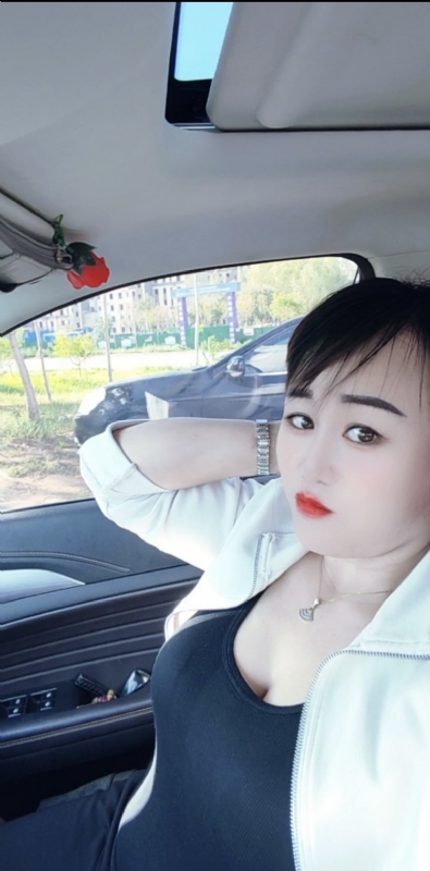 王芳燕的第三张照片--汕头相亲服务中心