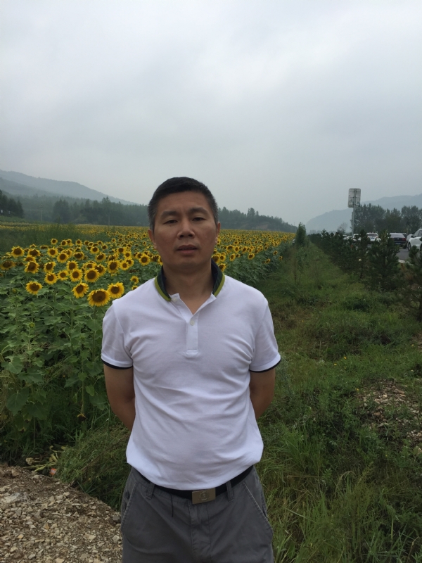 爱拼才会赢的大叔的第三张照片--汕头相亲服务中心