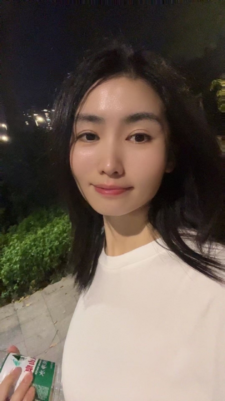 pan的第一张照片--汕头相亲服务中心