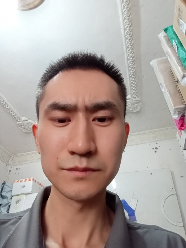 西门吹雪的第一张照片--汕头相亲服务中心